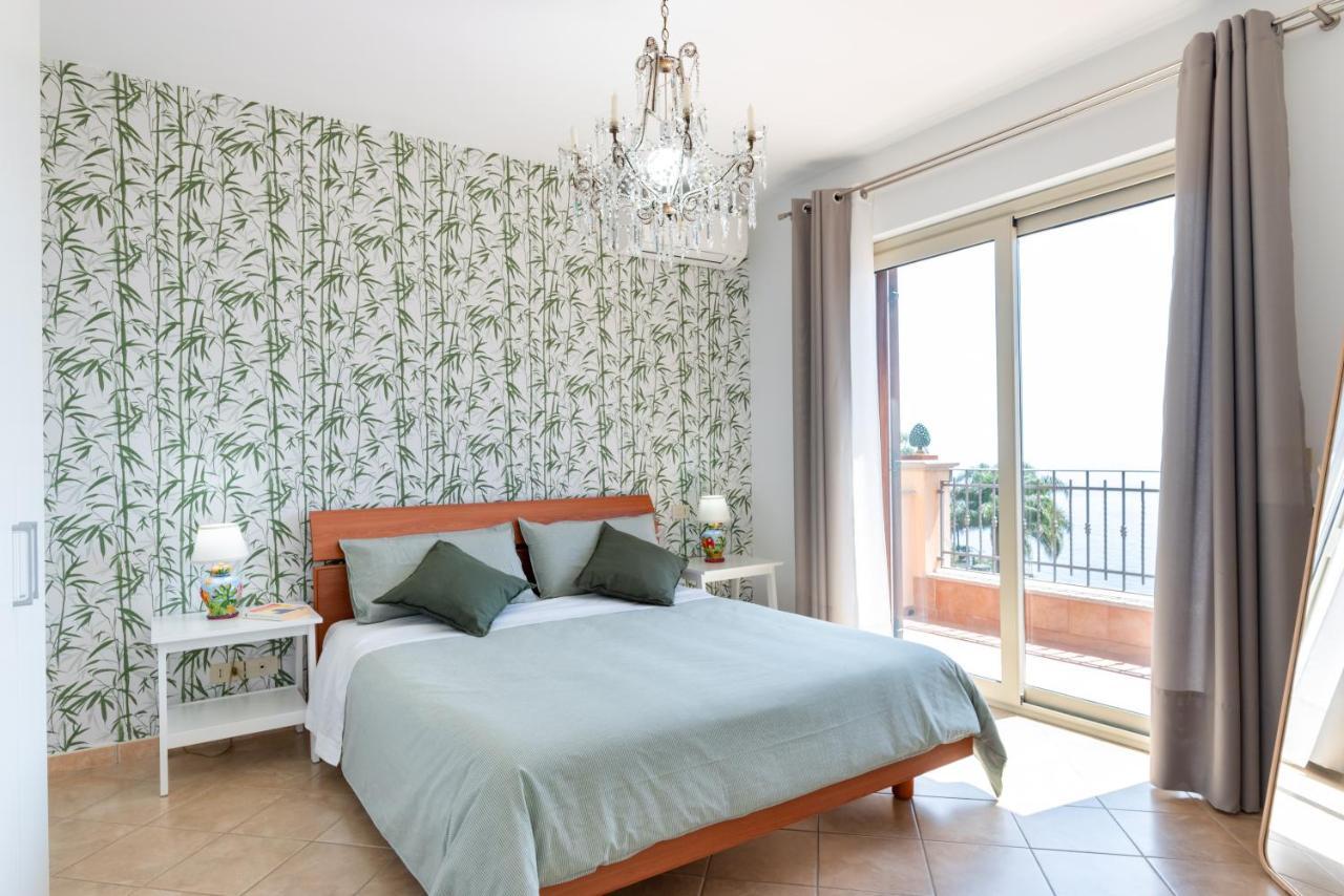 Taormina Panoramic Apartment With Parking Esterno foto